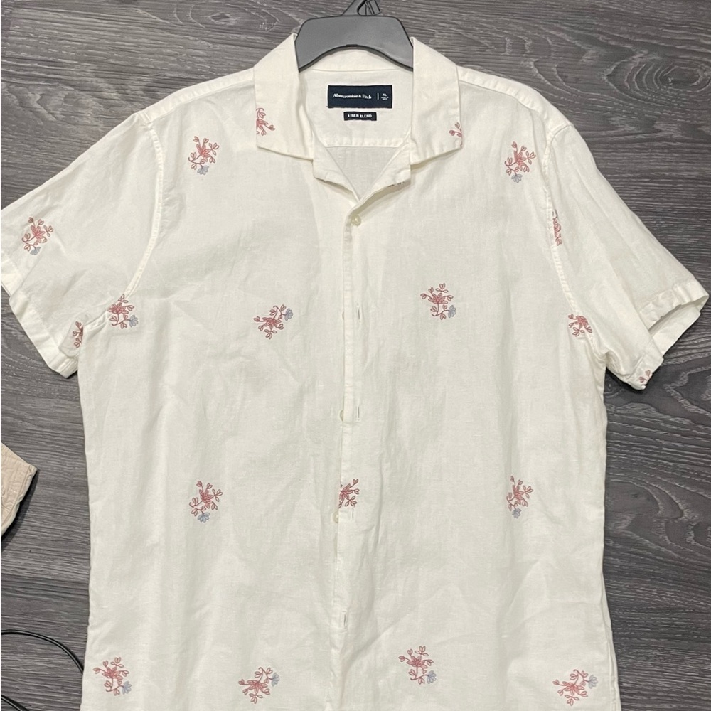 Abercrombie XL men’s button shirt Pre-owned!